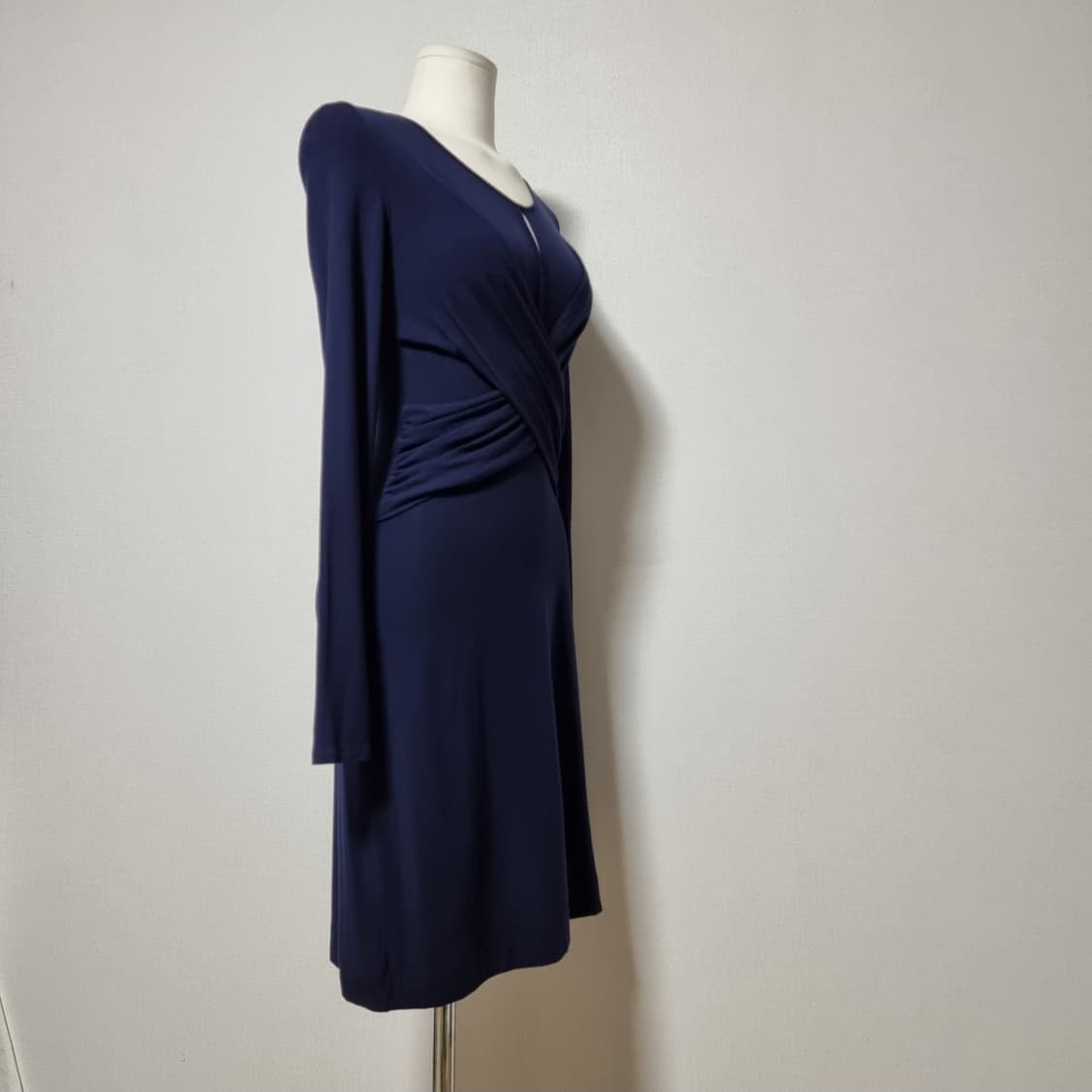 엠포리오 아르마니 원피스 코튼스판셔링 (44-날씬55/표기38) 상태최상 상품이미지8