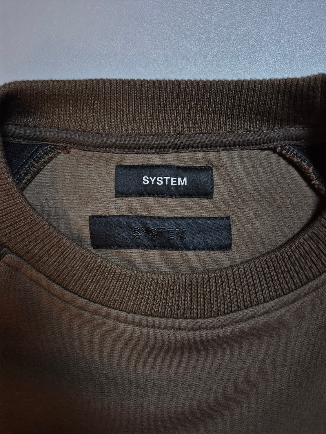 시스템옴므 맨투맨 105 브라운 상품이미지3