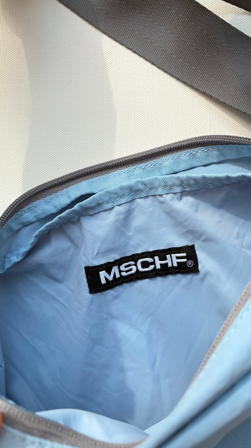 미스치프 크로스백 상품이미지5