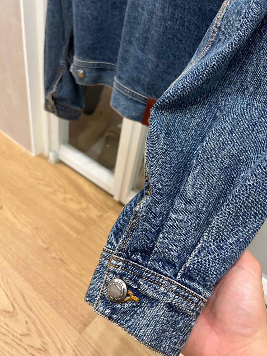 앤더슨벨 웨이브 데님 봄버 상품이미지4