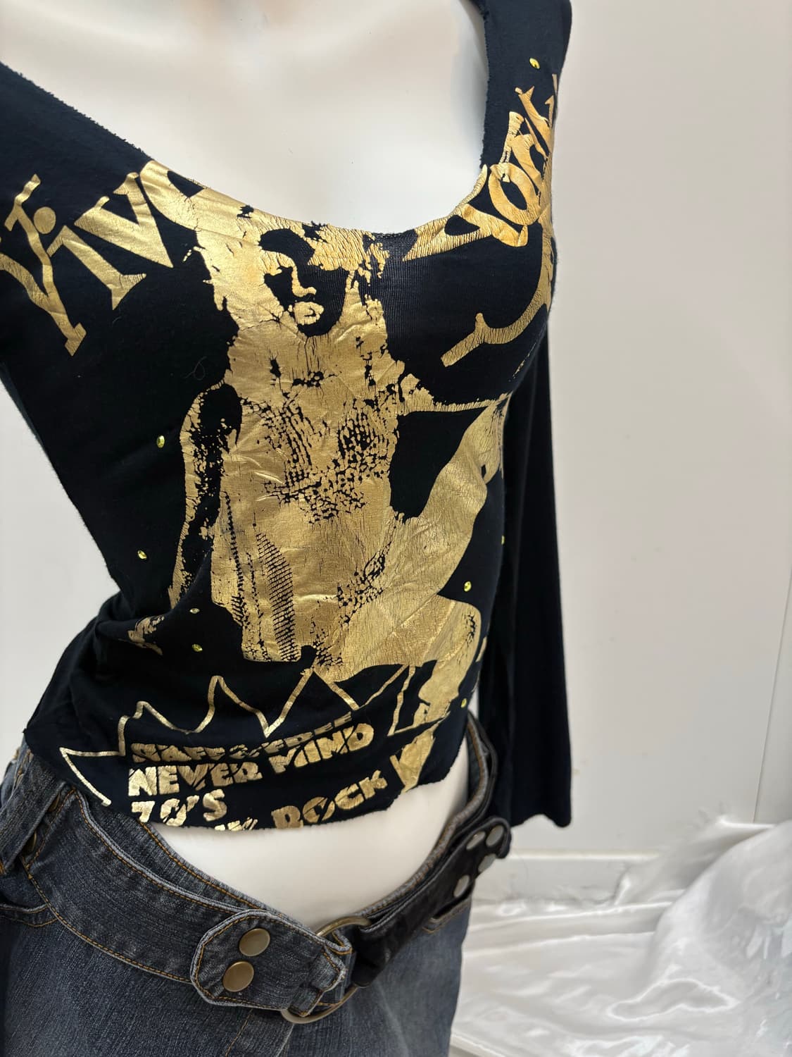 Y2K 금장 프린팅 롱슬리브 상품이미지2