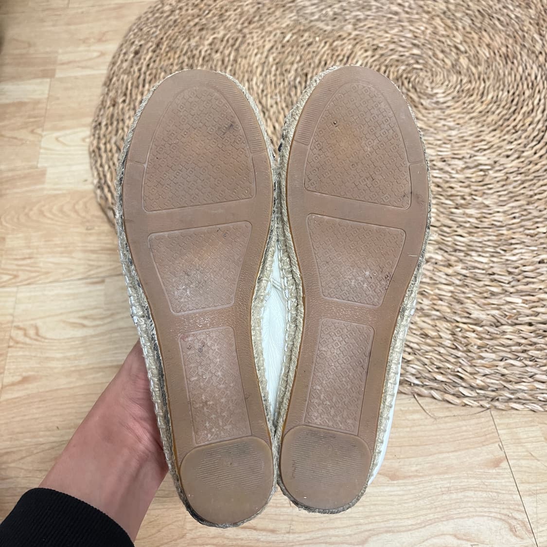 (245mm) 토리버치 에스파드 슬립온 플랫슈즈 화이트/블랙 상품이미지5