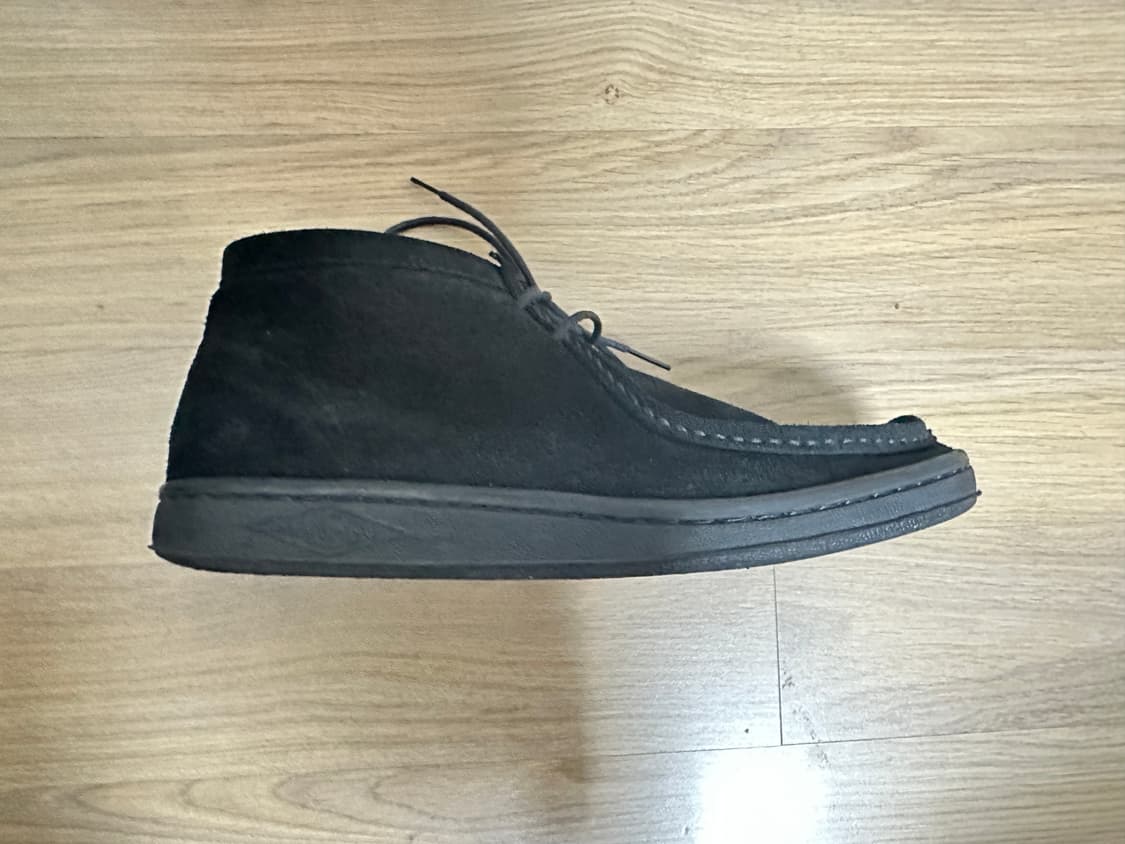 마네부(MANEBU) 블랙 스웨이드 왈라비 부츠 상품이미지2