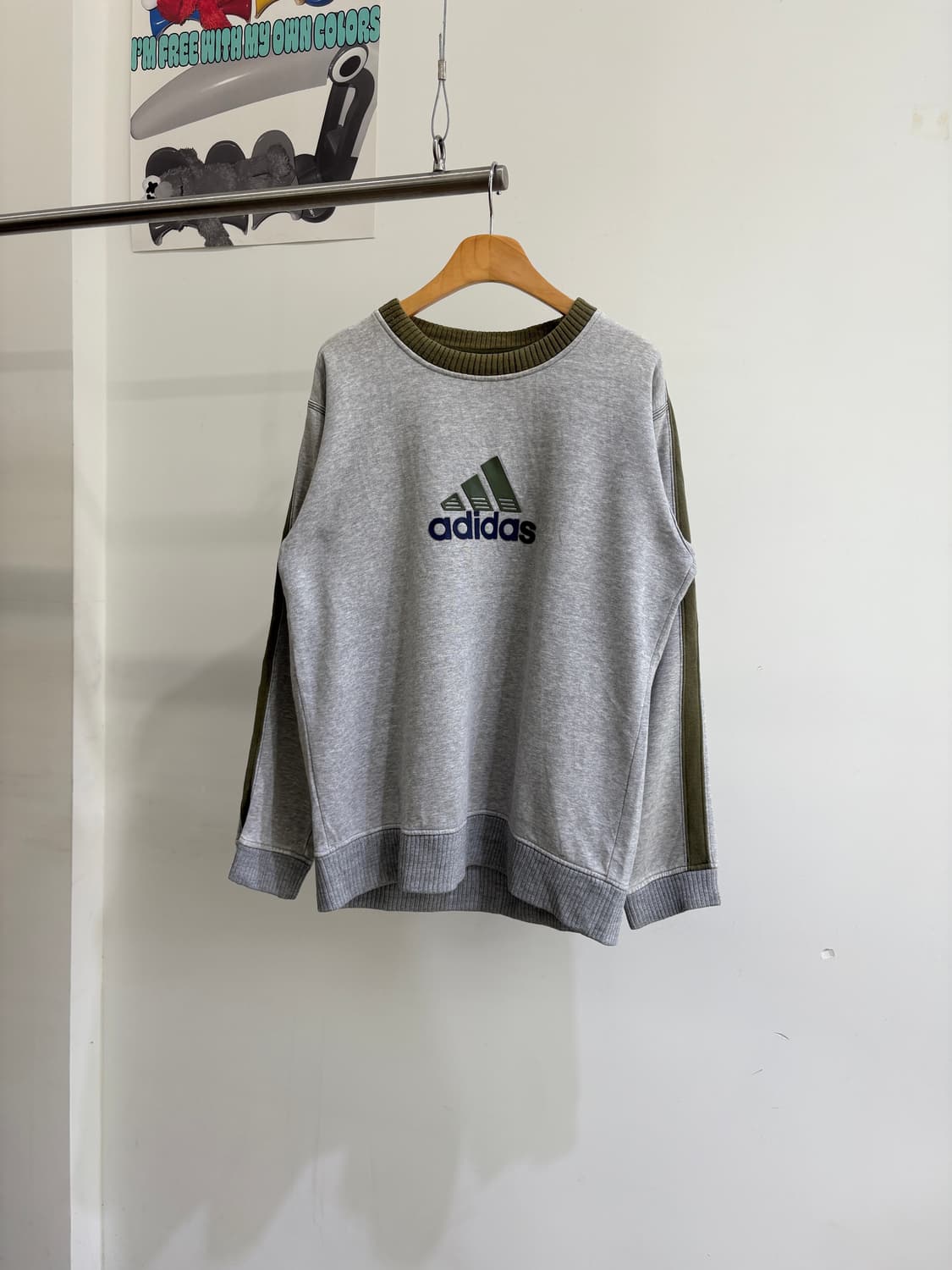 ADIDAS 맨투맨 상품이미지1