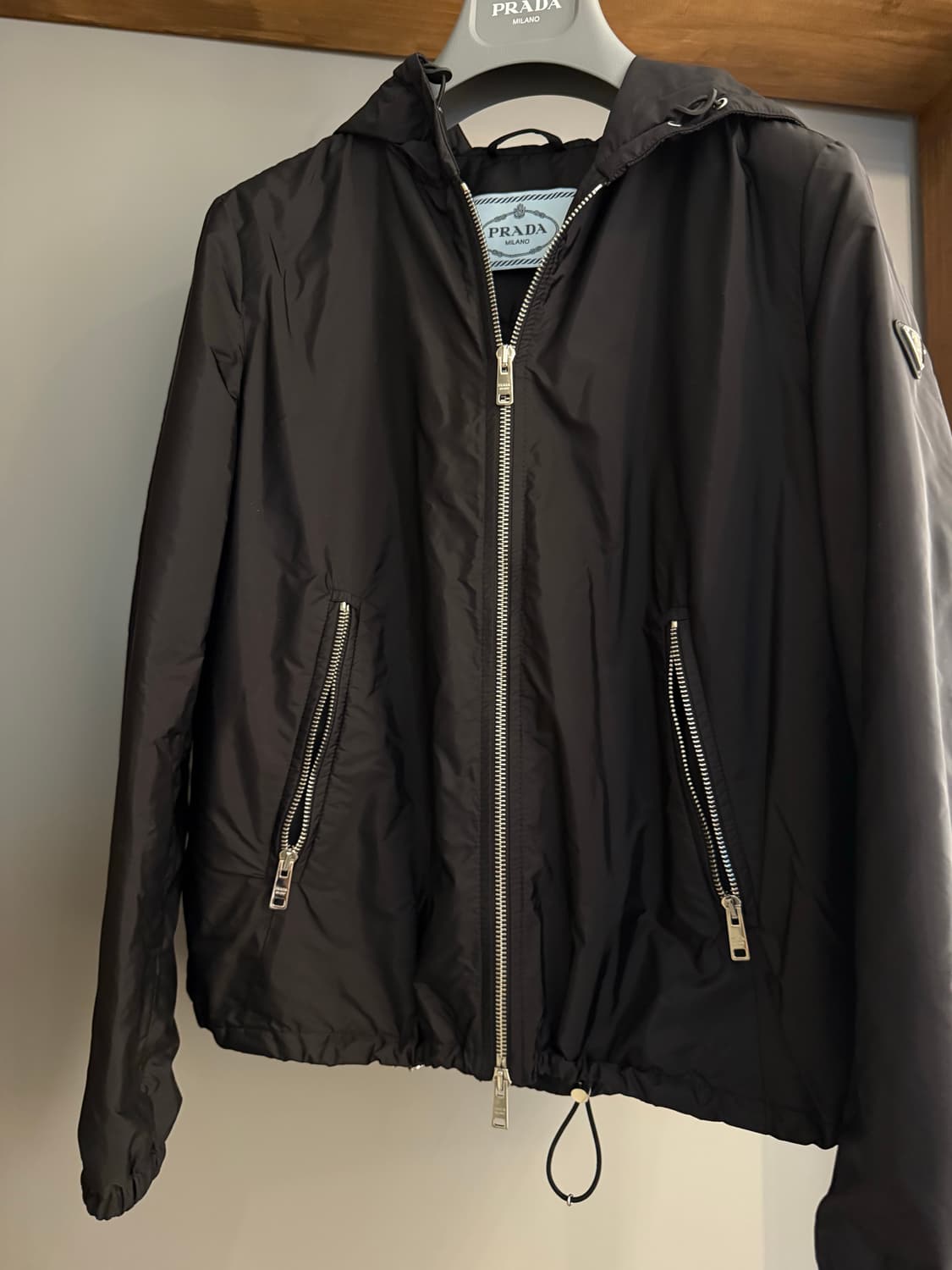 프라다 삼각로고 바람막이 자켓 점퍼(정품) 상품이미지4