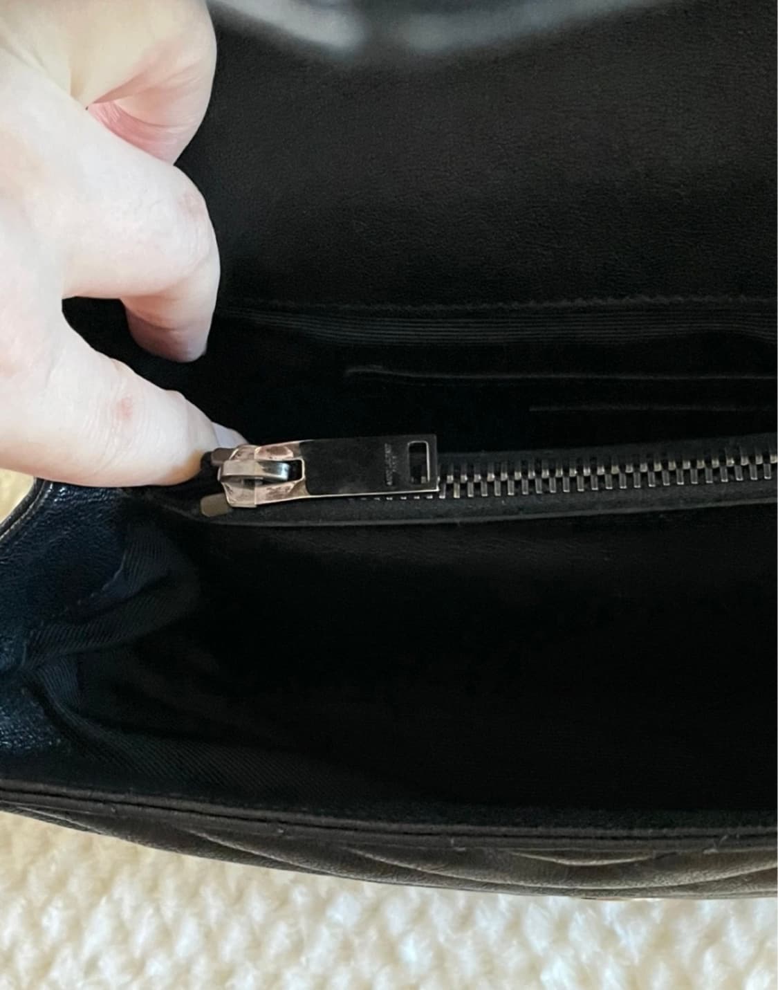 입생로랑 모노그램 컬리지 미디엄 백 상품이미지5
