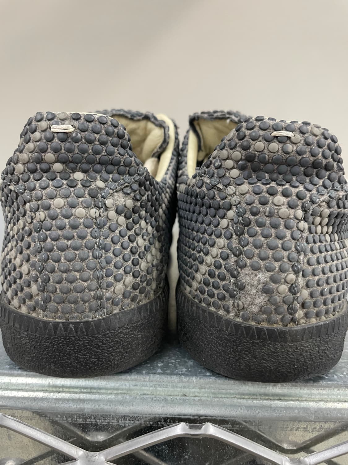 메종 마르지엘라 텍스처 러버도트 스니커즈 39 (gr-4173) 상품이미지9