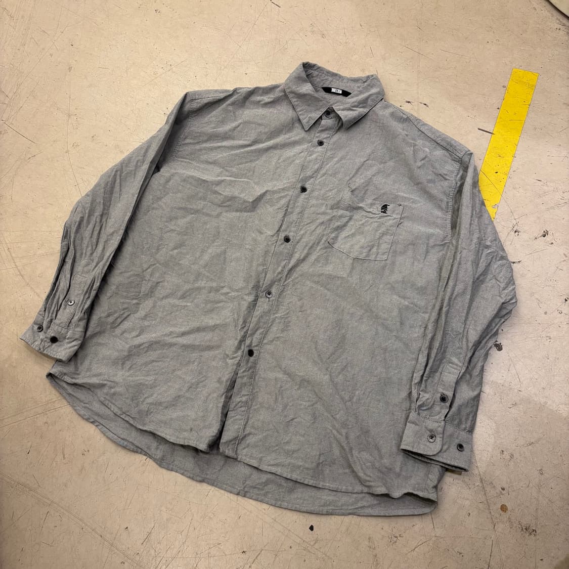 트릴리온 그레이 스몰로고 셔츠 상품이미지1