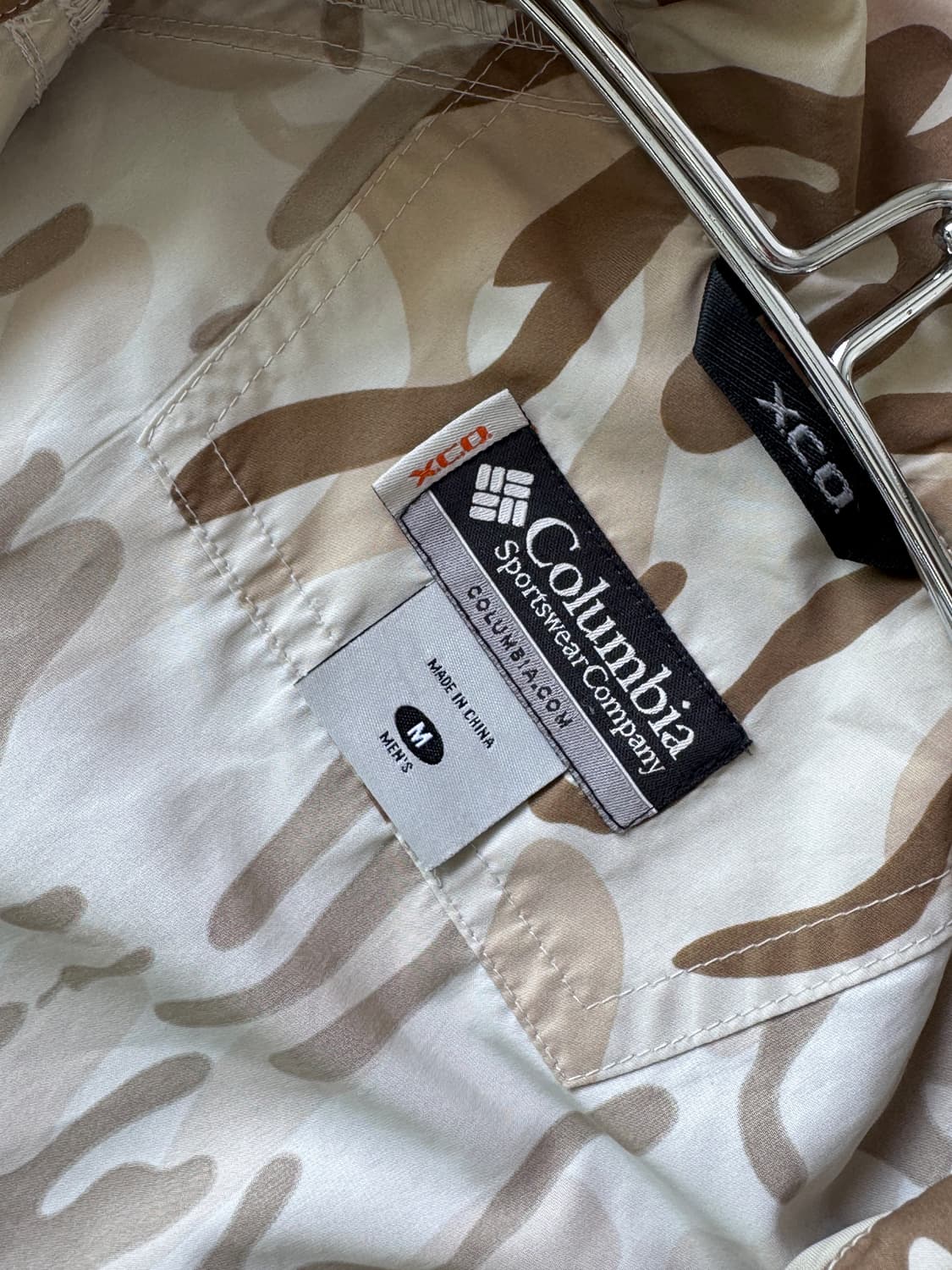 콜럼비아 데저트 카모 바람막이/ M 상품이미지2