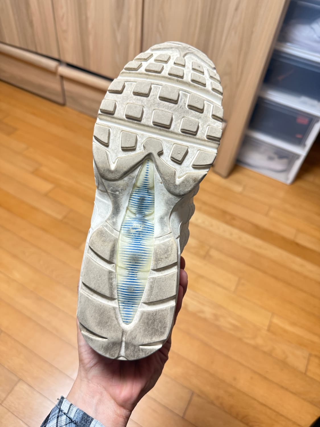 에어맥스 95 풀탭 화이트 275사이즈 팝니다 상품이미지3