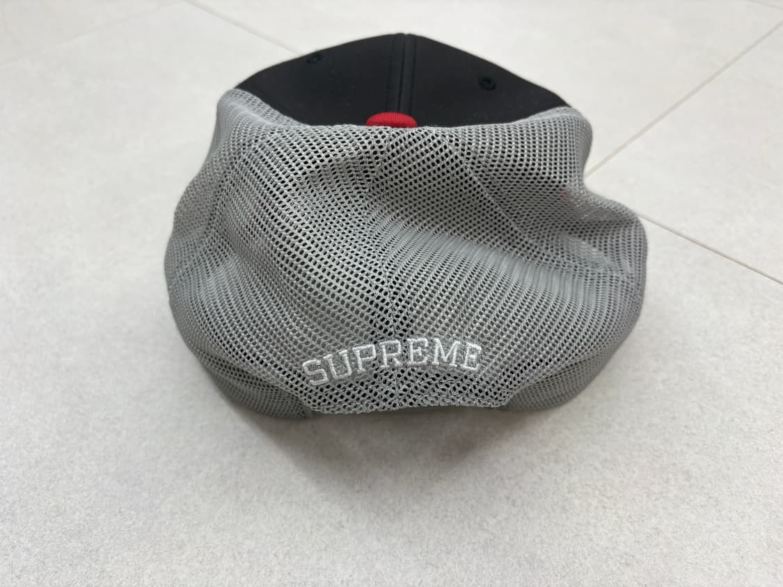 슈프림 콘트라스트 S 메쉬 백 6-패널 그레이 25FW 상품이미지5