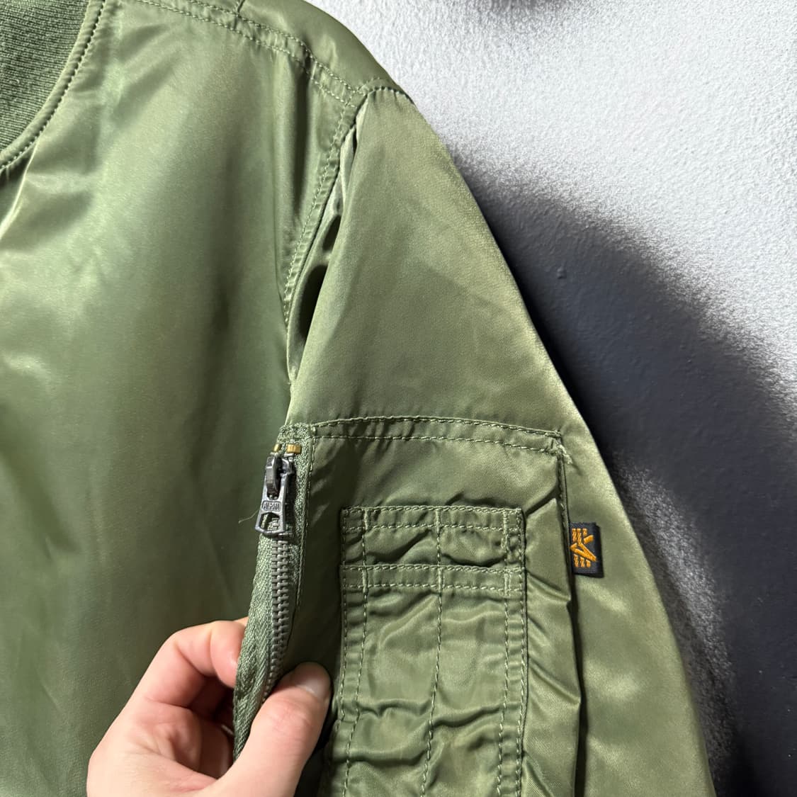 알파인더스트리 USA 리버시블 Ma-1 플라이트 봄버 자켓 상품이미지4