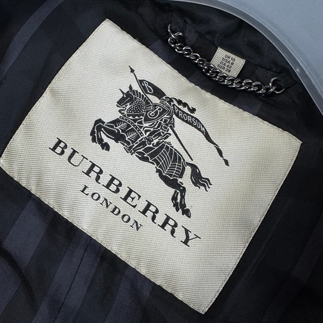 버버리 아비데일 폭스퍼 다운 패딩 상품이미지4