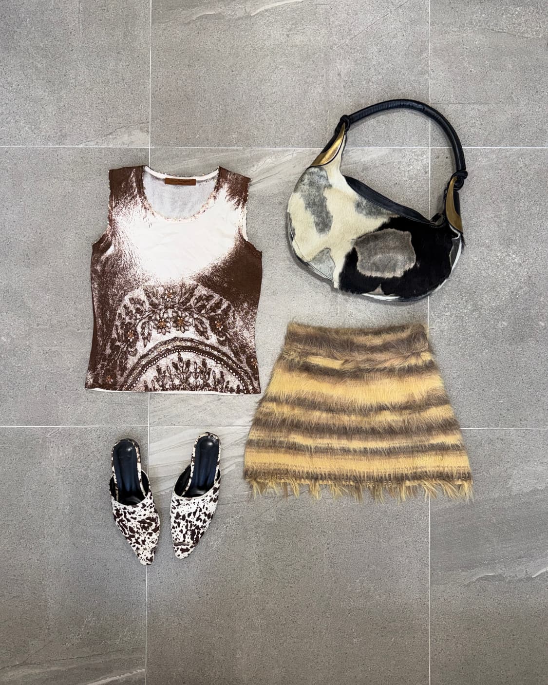 Brown ethnic oriental floral beads 슬리브리스 상품이미지1