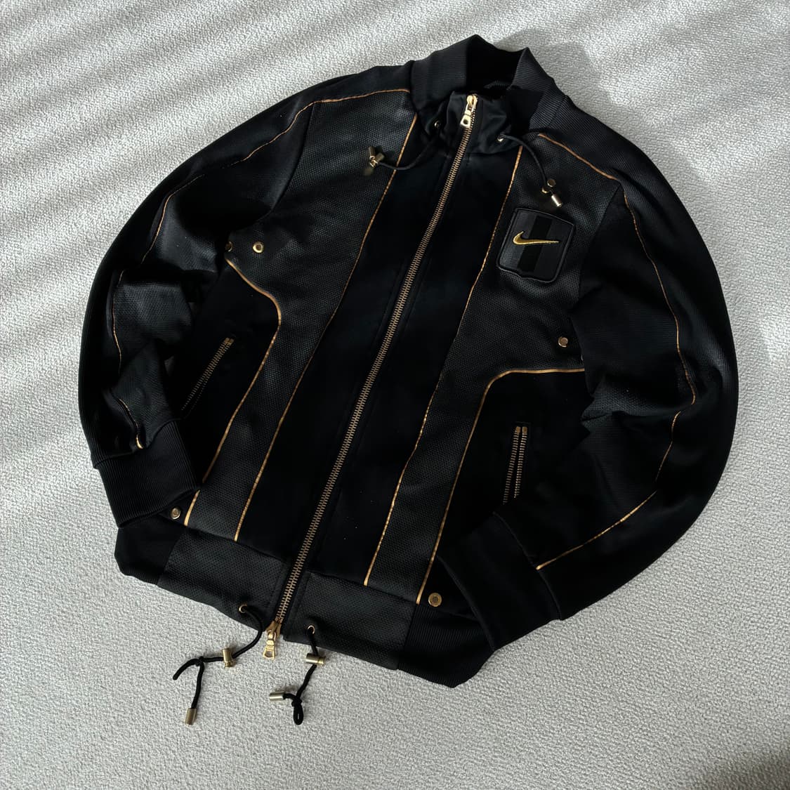 나이키 블랙 골드 자켓  상품이미지1