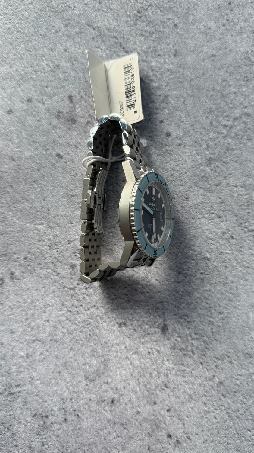 조디악 슈퍼씨울프 스카이블루 시계 판매합니다. 상품이미지5
