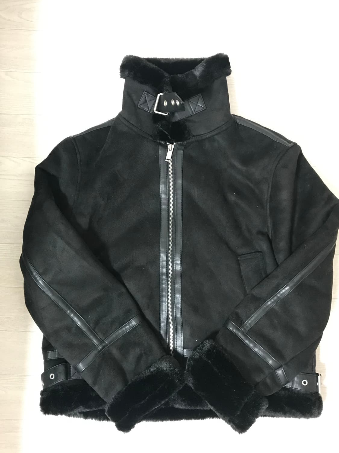 퍼 배색 무스탕 상품이미지5