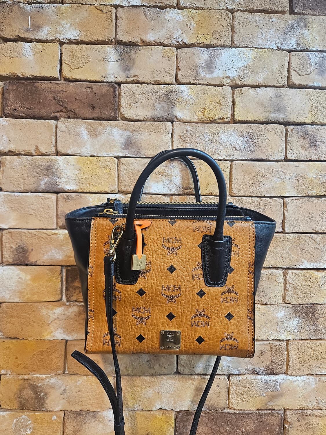 MCM 비세토스 토트백 브라운 상품이미지2