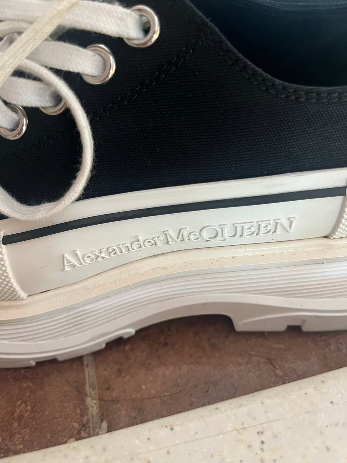 알렉산더 맥퀸 트레드 슬릭  상품이미지3