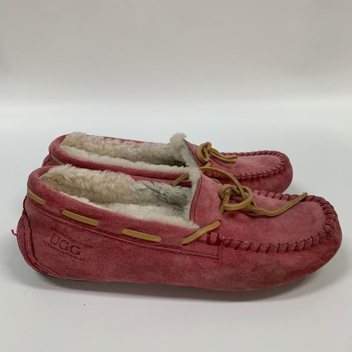 UGG 핑크 스웨이드 양털 모카신  상품이미지4