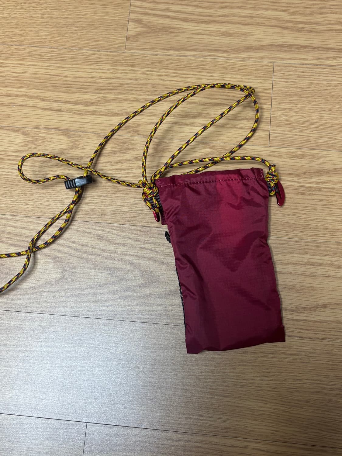 클라터뮤젠 알기르 란야드 포켓 미니백 상품이미지2