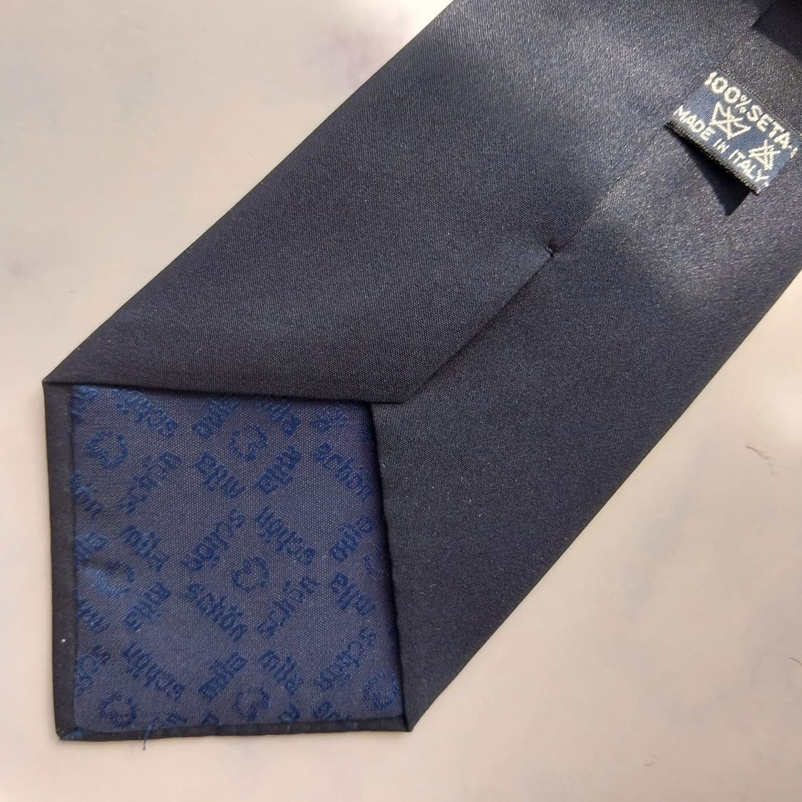 밀라숀 실크 네이비 패턴 넥타이 8.7cm A등급 K2323
 상품이미지6