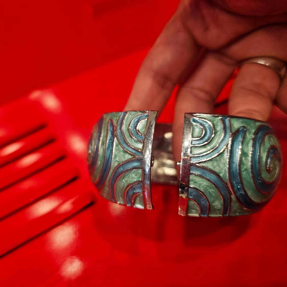 에나멜 클램퍼 볼드 빈티지 뱅글 브레슬릿 Free size 상품이미지3