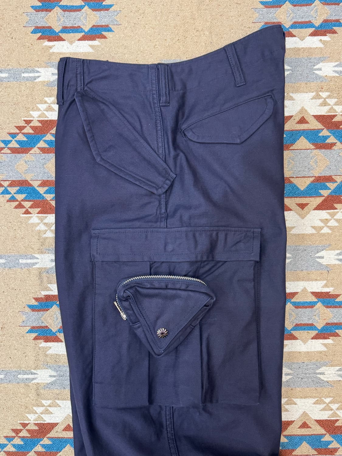 [46][M] 토가 비릴리스 코튼 카고 팬츠 네이비 상품이미지5