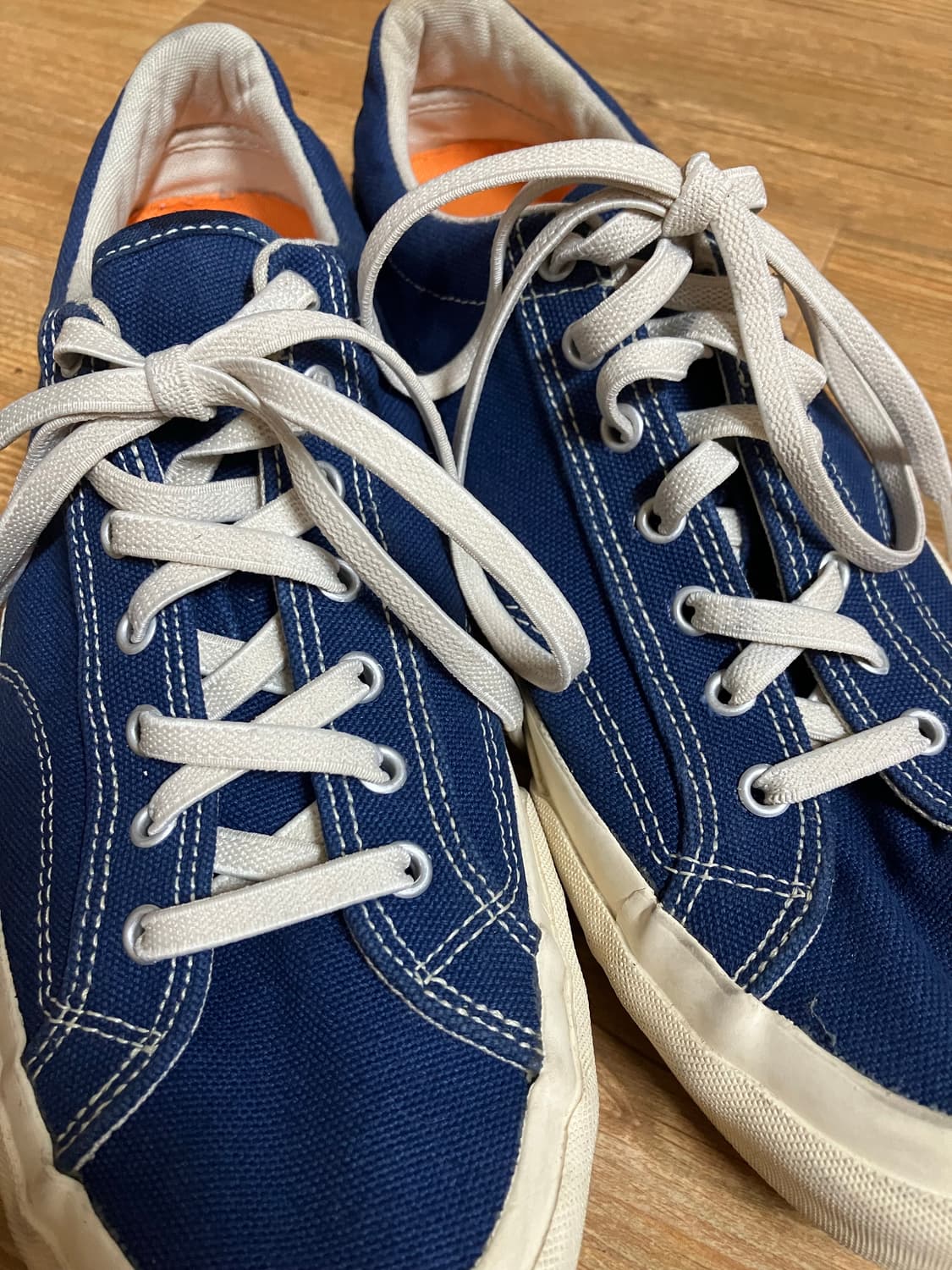 캐치볼 스니커즈 블루 상품이미지1