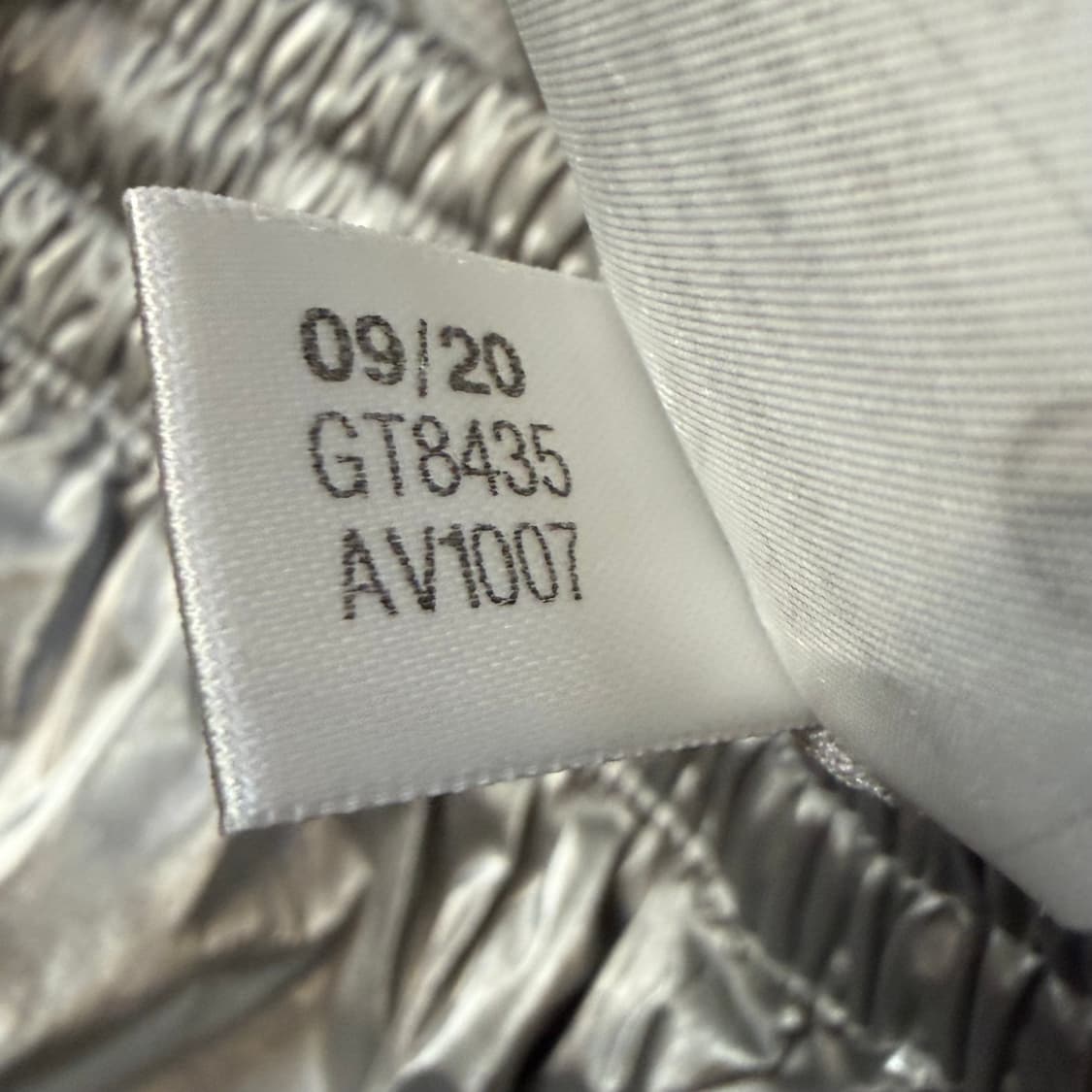 아디다스 실버 조거 팬츠 상품이미지4