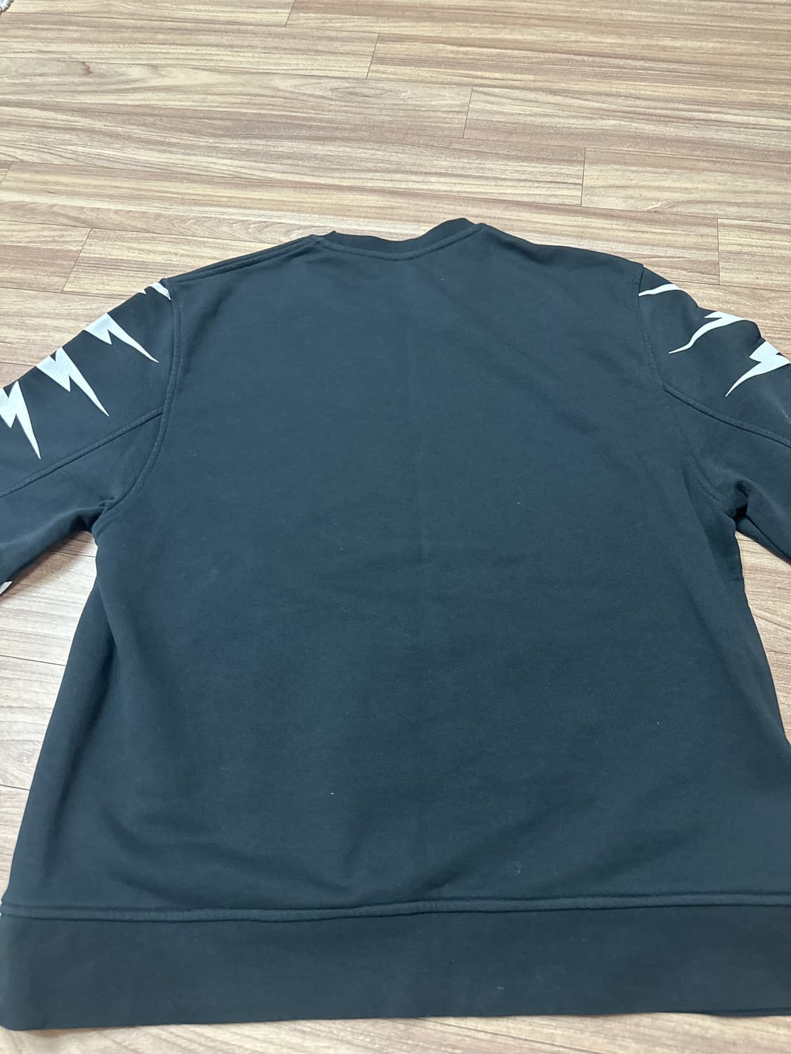 릴 바렛 Neil barrett 맨투맨 상품이미지4