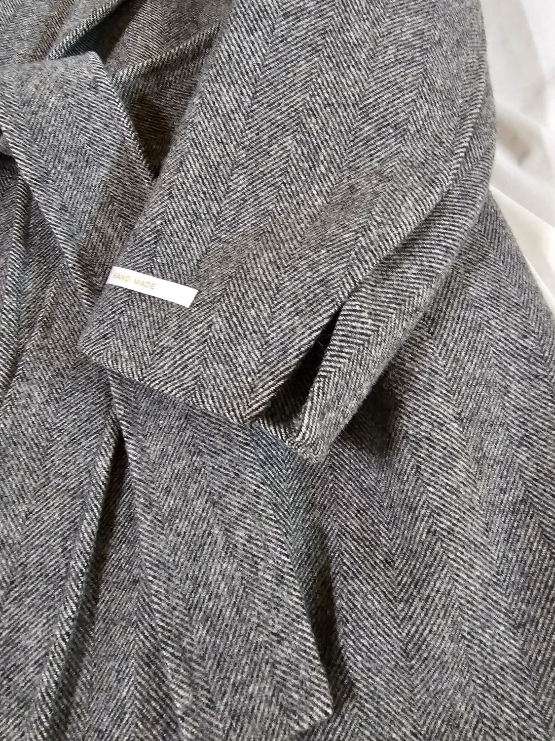 모어댄예스터데이 클래식 헤링본 핸드메이드 롱코트 상품이미지6