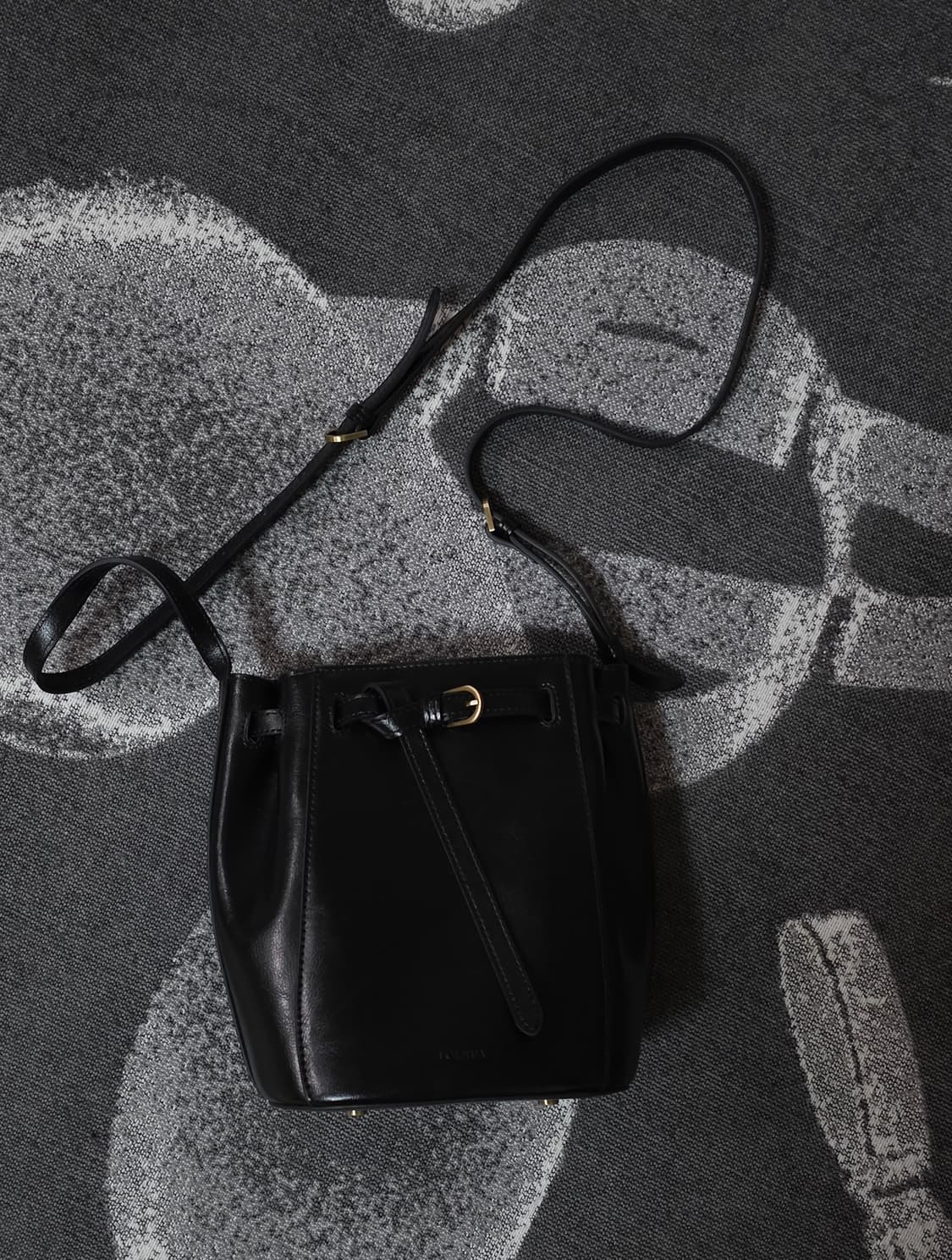 폴뉴아 MINI LALE BAG 미니 라레 백 / 블랙 (구매가 25만) 상품이미지4