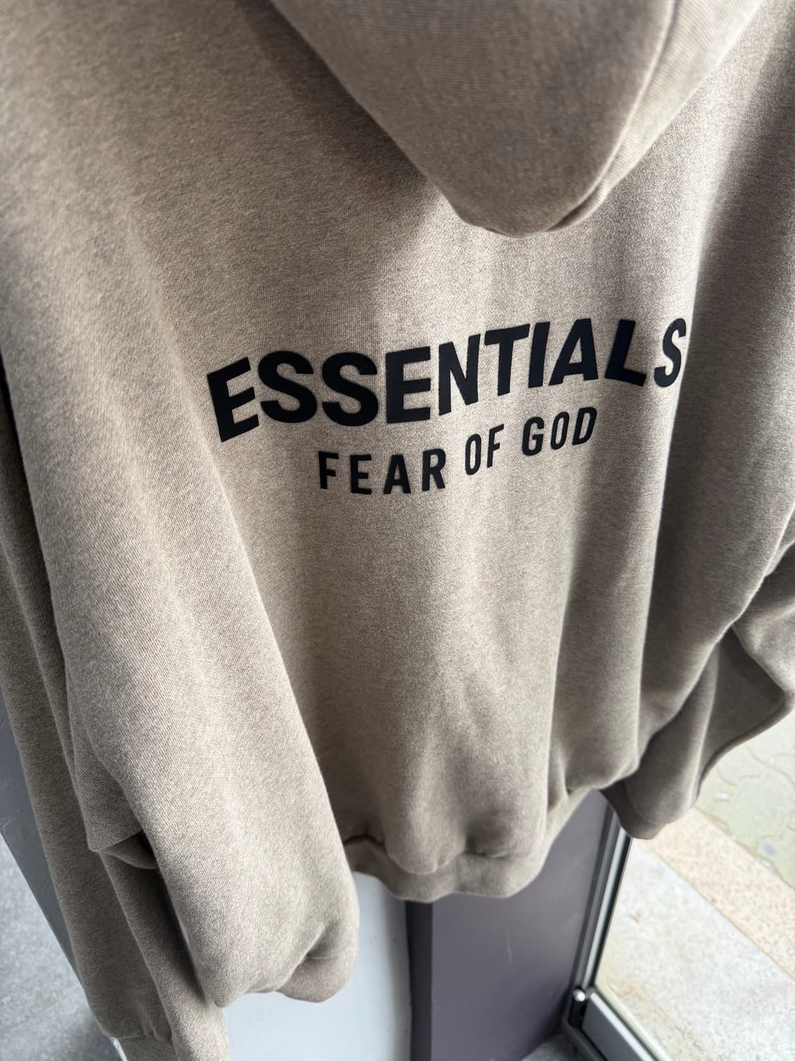 M/ 피어오브갓 에센셜 26FW 로고 후드티 상품이미지8