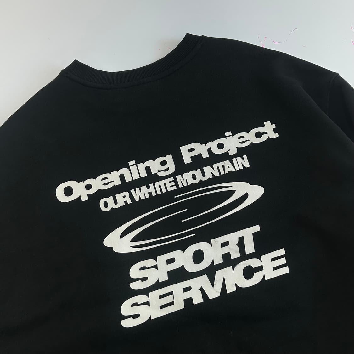 Opening project 오프닝 프로젝트 백 포인트 블랙 맨투맨   상품이미지5