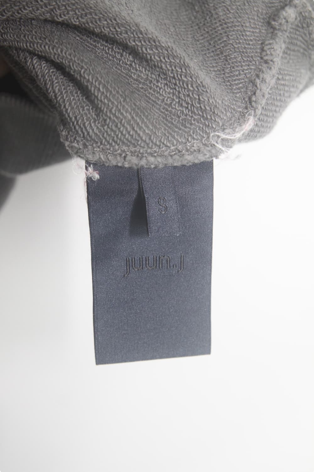 준지 20FW 엠브로이더리 레터링 절개 후드티 상품이미지8