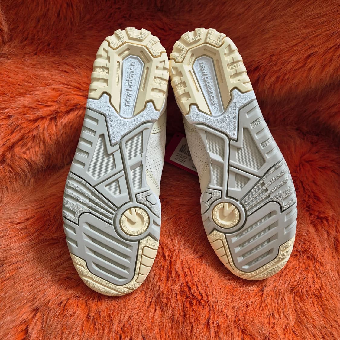 뉴발란스 650R 베이지 마카다미아넛  235 새상품 상품이미지6