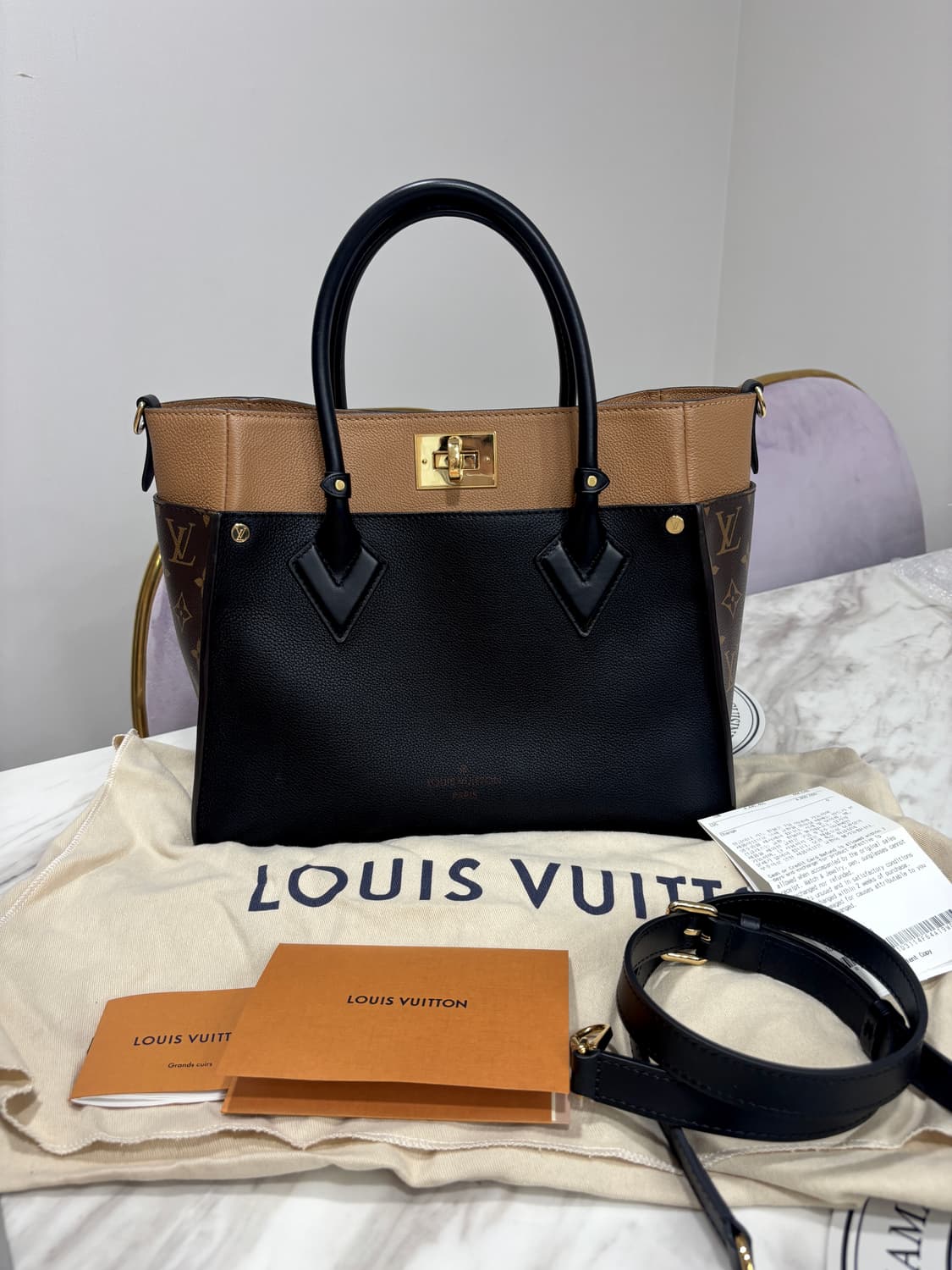 루이비통 온마이사이드 pm도트백 상품이미지1