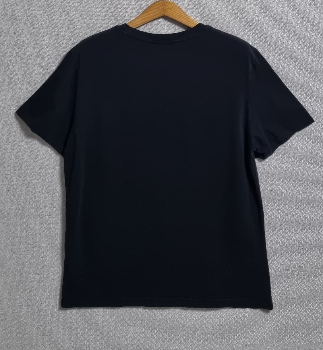 XL ) GUESS 게스 블랙 자수로고 반팔티 상품이미지2