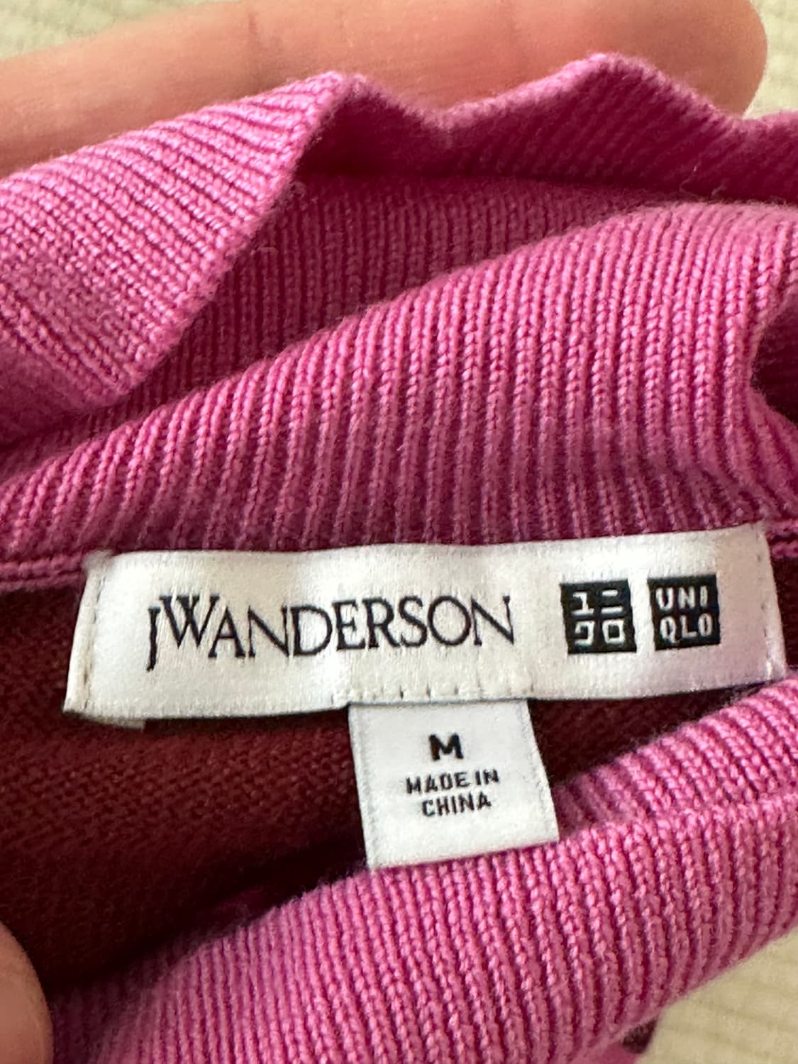 JW앤더슨 유니클로 니트 M사이즈 상품이미지4