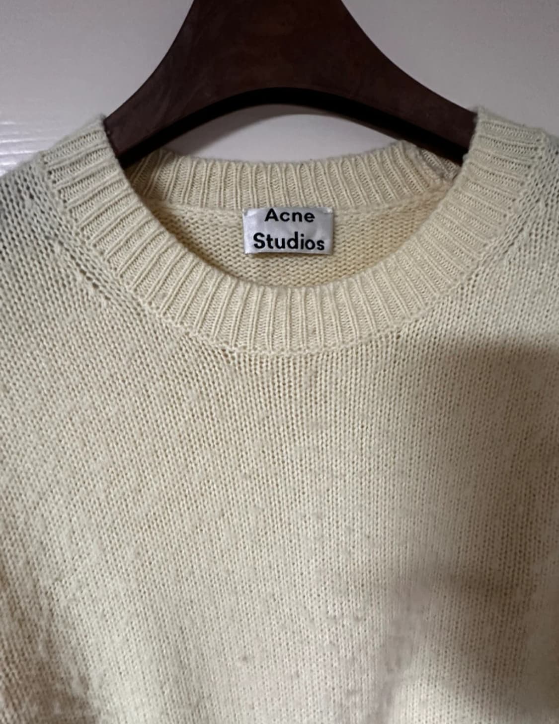 아크네스튜디오 옐로우 니트 상품이미지2