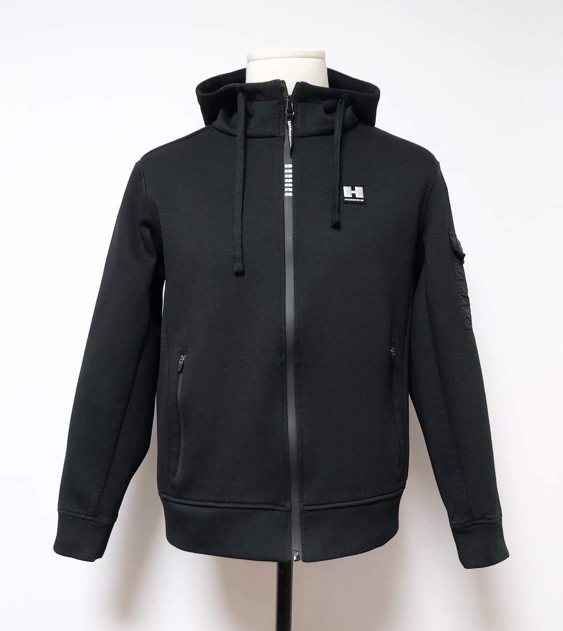 HUMMER 험머 블랙후드 집업 (L)
 상품이미지1