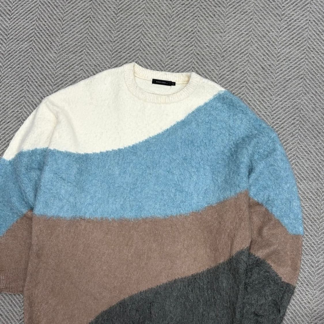 니코 앤드 웨이브 패턴 스웨터 v1140 상품이미지3