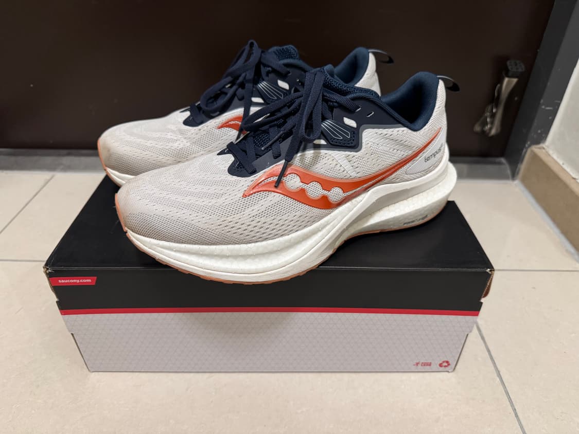 써코니 템퍼스2 러닝화 275 상품이미지1