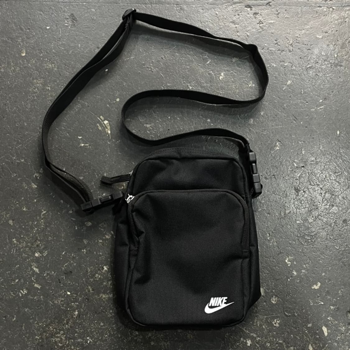 나이키 크로스백  상품이미지1