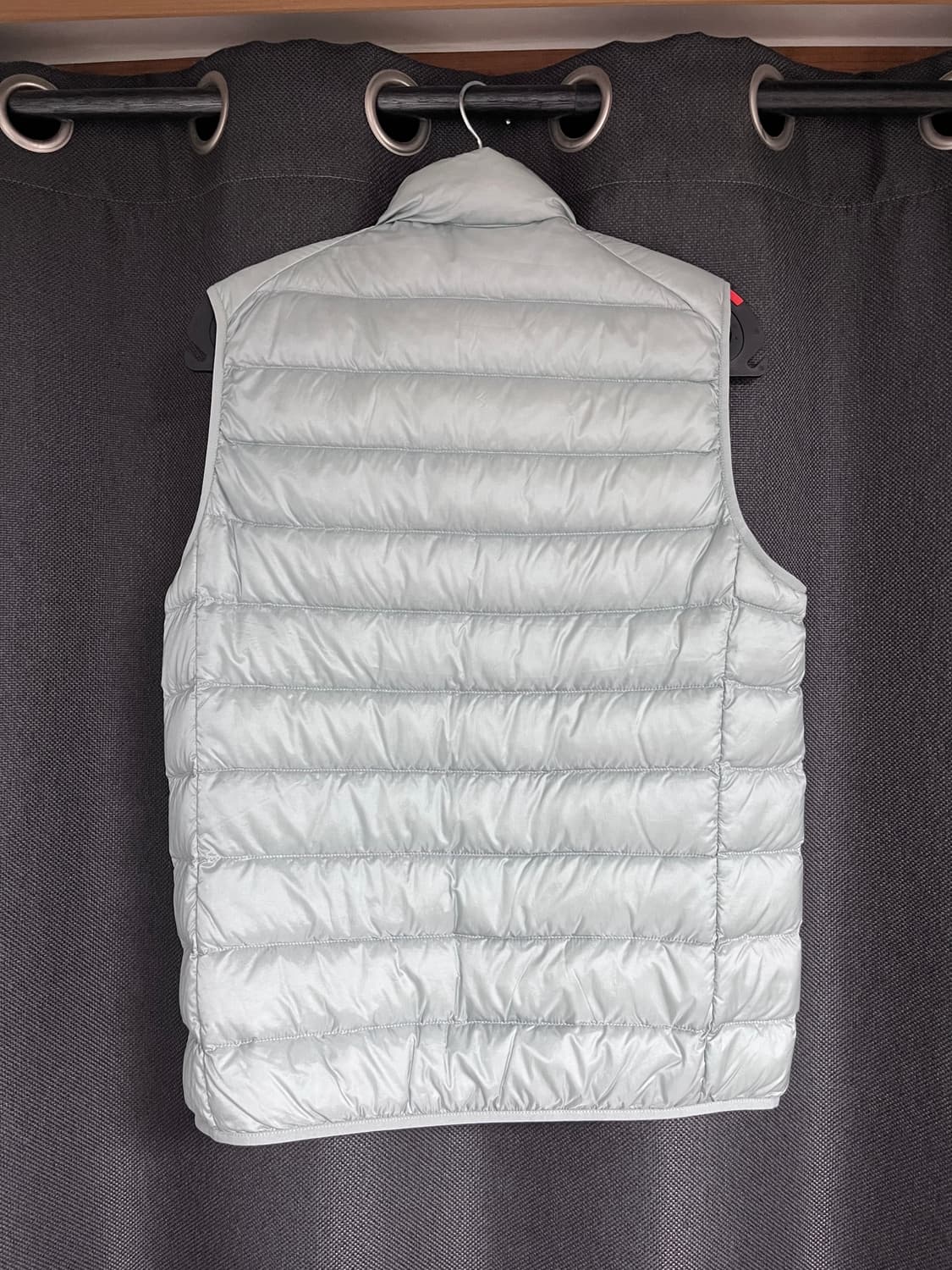 유니클로 울트라 라이트 다운 패딩 조끼 S 상품이미지3