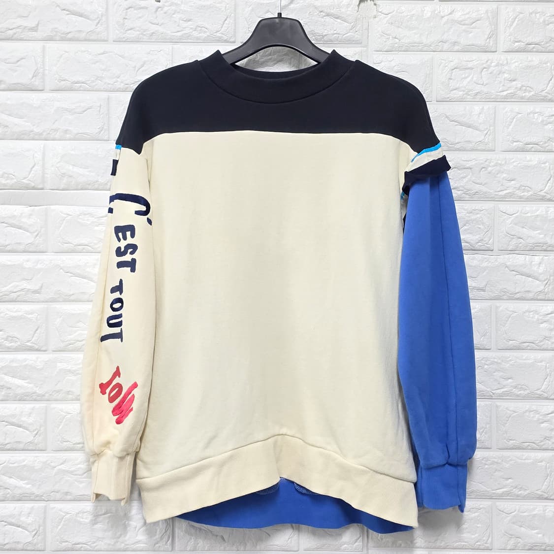 19s 럭키슈에뜨 x JDC 배색 맨투맨 Free 상품이미지1