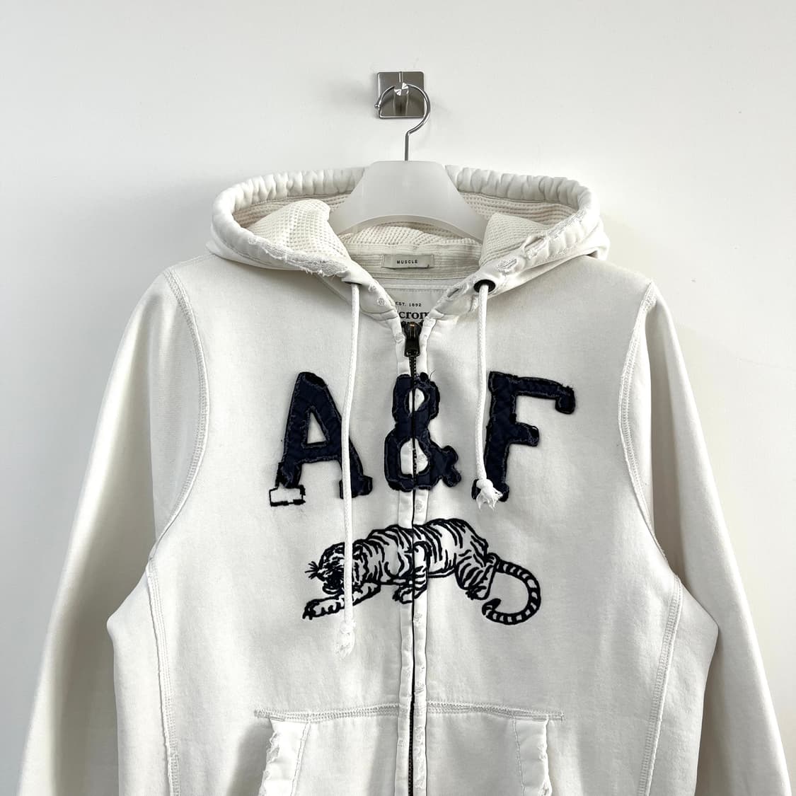 아베크롬비 타이거 자수로고 화이트 후드집업 상품이미지5