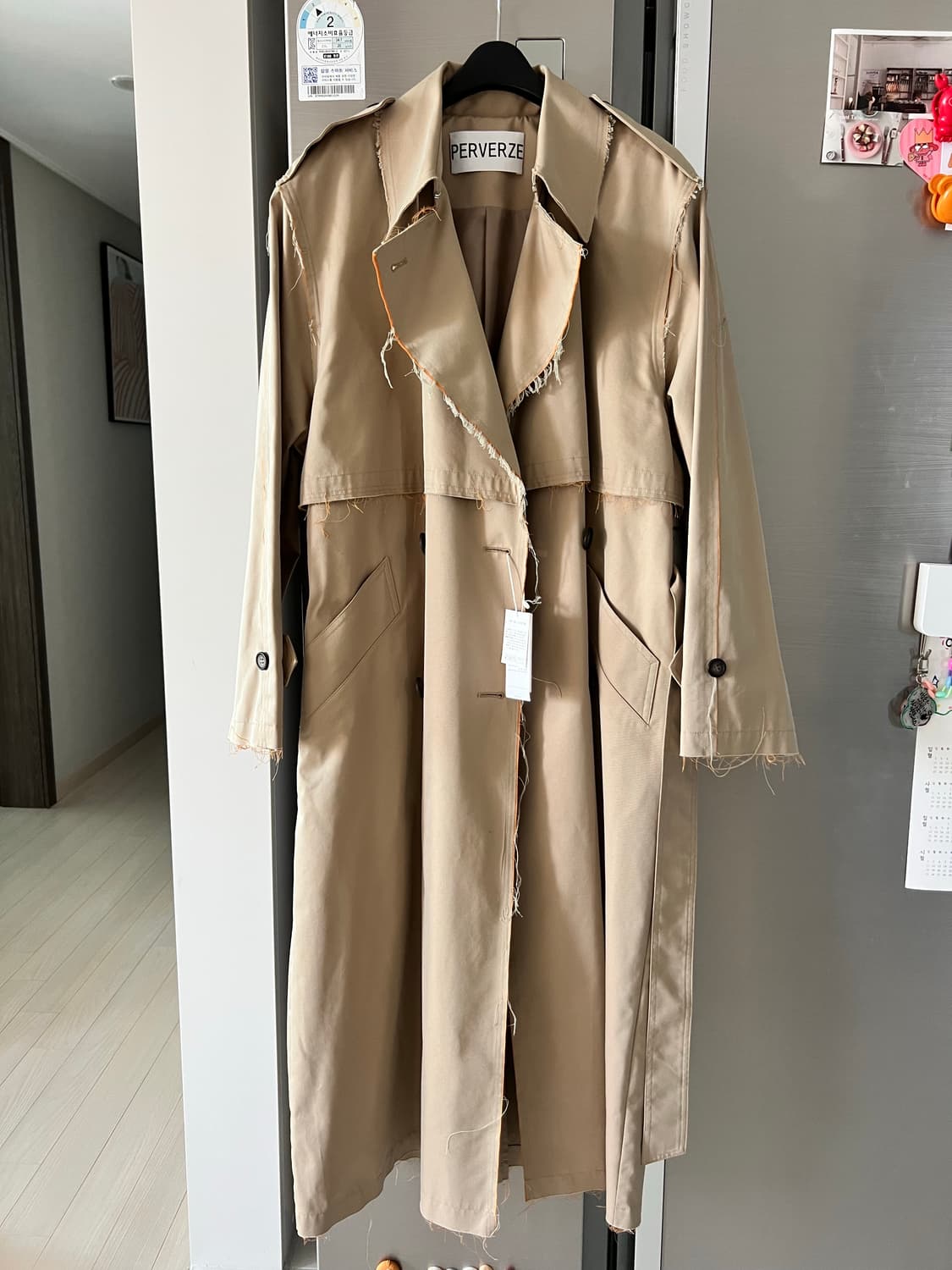 PERVERZE 베이지 트렌치 코트 새상품 상품이미지1