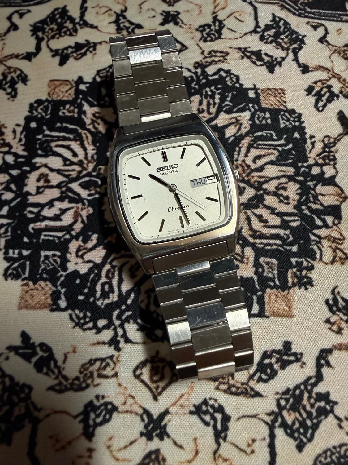 SEIKO 빈티지 쿼츠 시계 상품이미지1